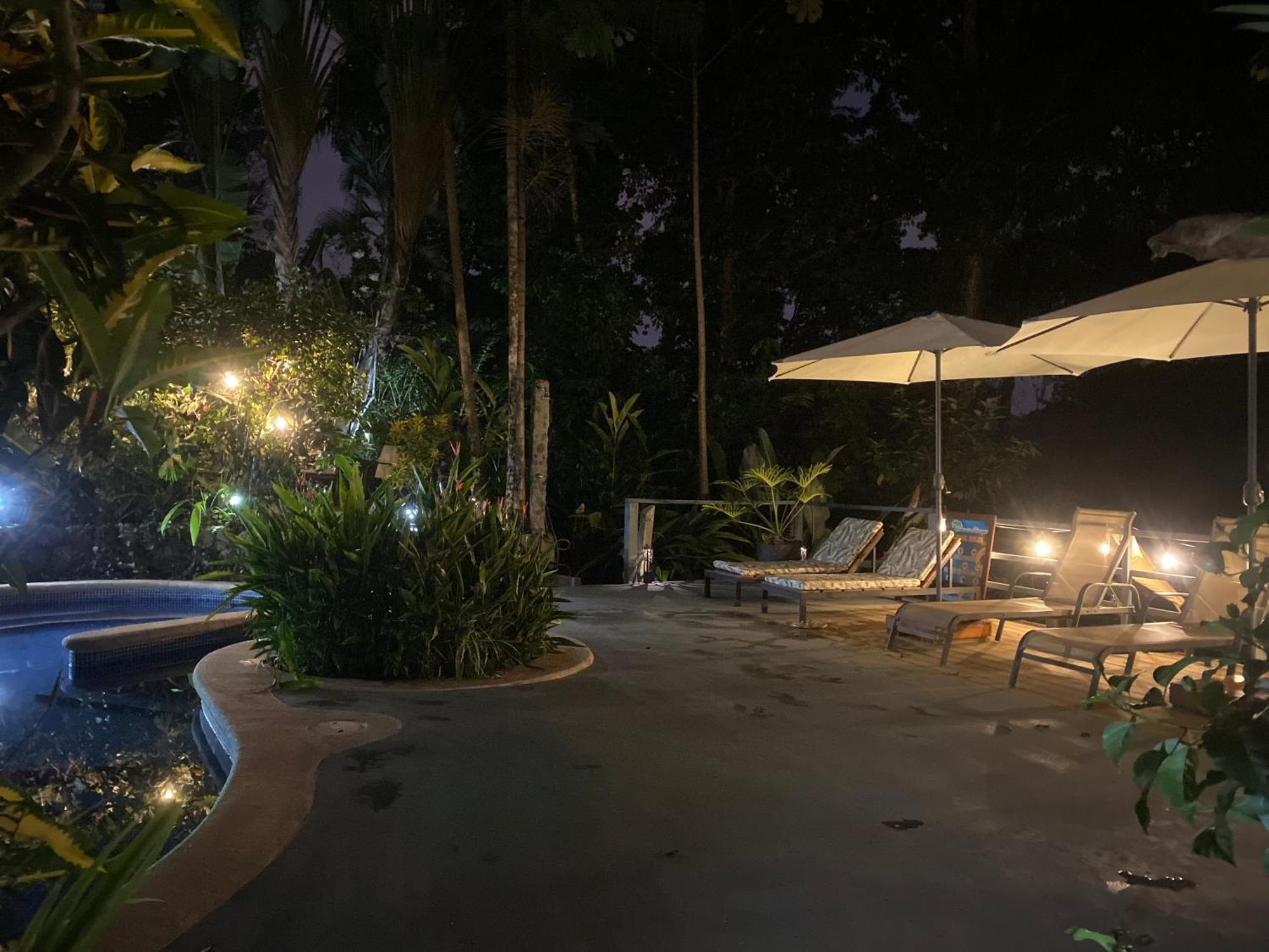 Villas En El Bosque Охочал Екстериор снимка